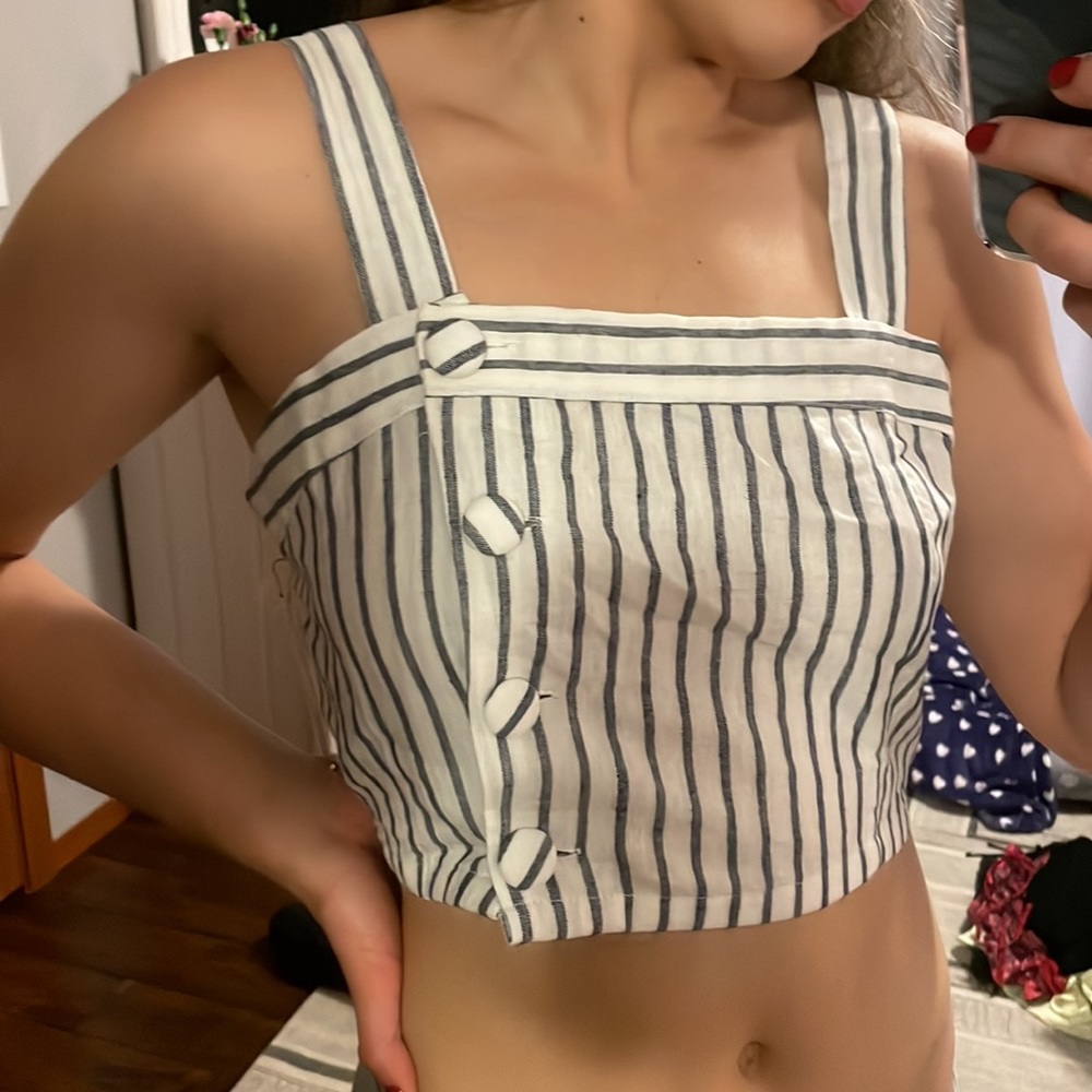 Cropped tank